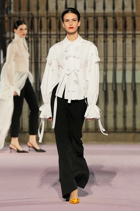 Carolina Herrera весна 2026