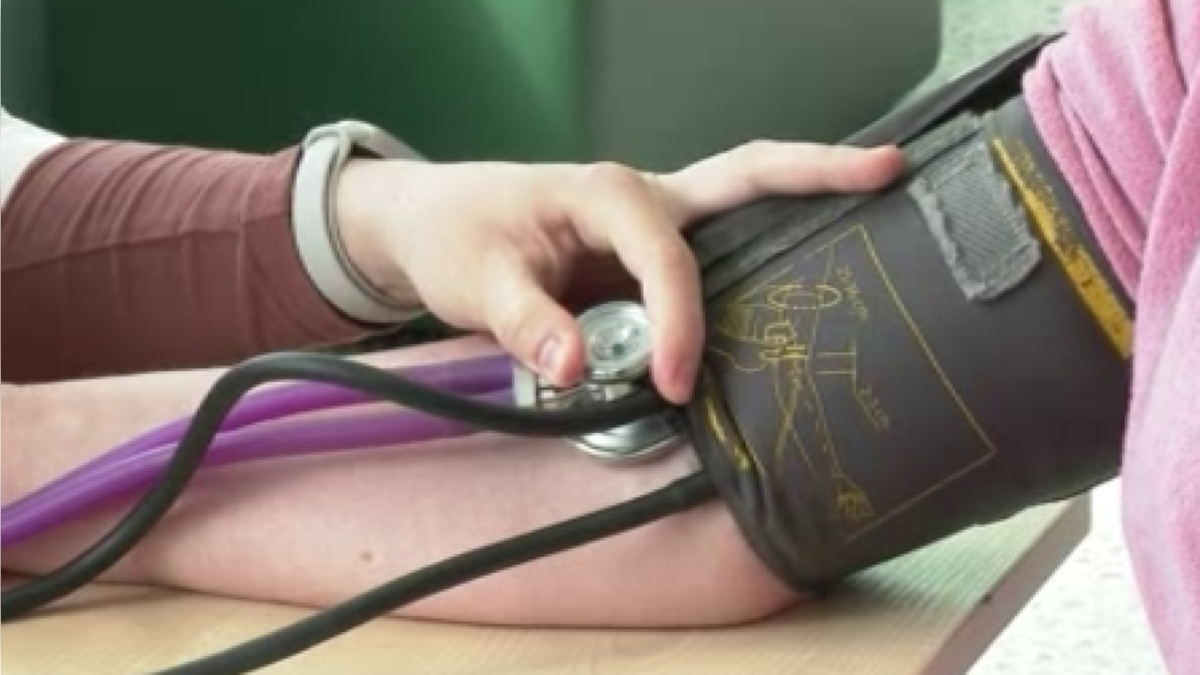    Курянам предлагают бесплатно проверить точность тонометров