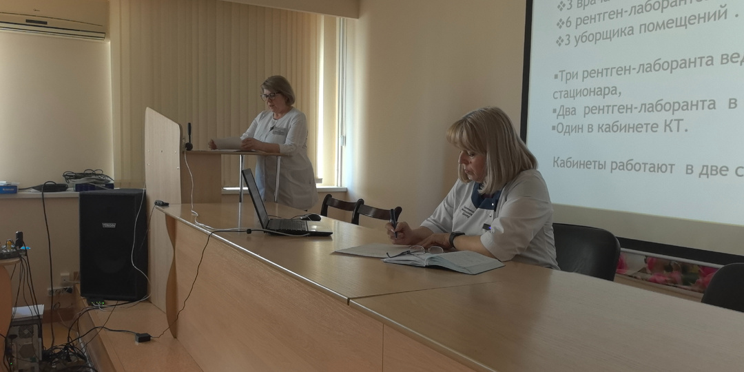 Медицинский центр в небольшом городе: снимки на плёнке, тяжелая техника и искусственный интеллект, которому не доверяют