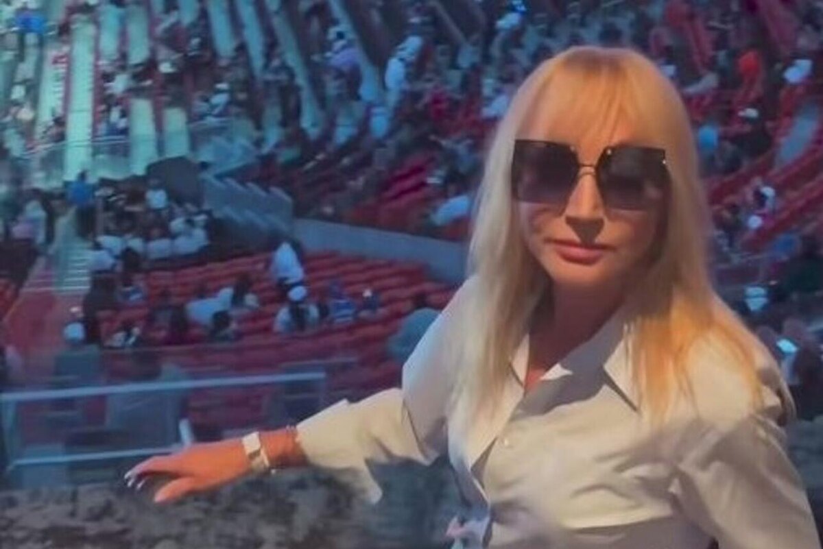    Кристина Орбакайте на матче Личный архив