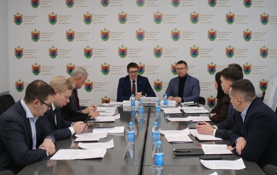 Заседание организационного комитета в правительстве Карелии. Обсуждаются вопросы подготовки к 80-летнему юбилею В. Жириновского.