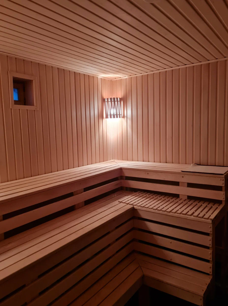 РУССКАЯ БАНЯ НА ДРОВАХ В ПОДМОСКОВЬЕ