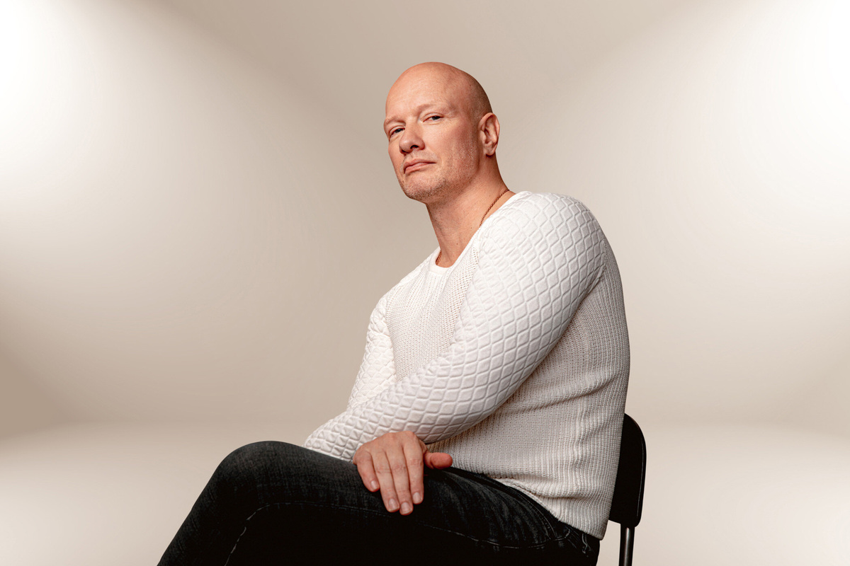     «Детектив – это сказка, приближенная к реальности»: Никита Панфилов о том, как актеру не попасть в ловушку амплуа