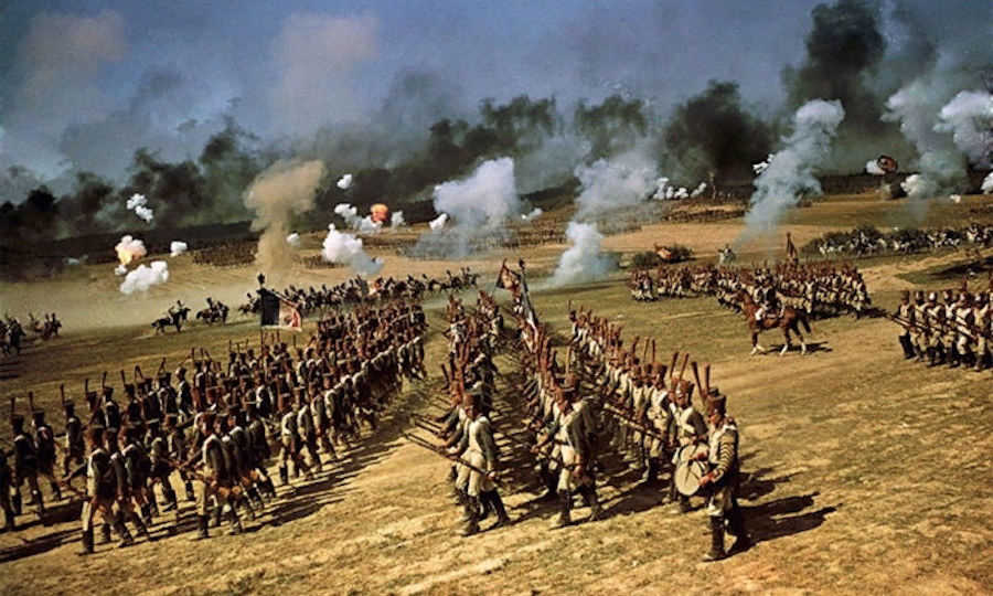 15 тысяч человек, 9 миллионов рублей и один «Оскар»: как Бондарчук снимал «Войну и мир»