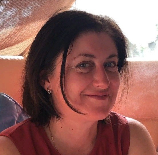 Елена Пруцкова, руководитель Выставочного зала им. Г.Черноскутова📷    Каждому Боброву – по бобру! Волжане вспоминали, как 1 апреля разыгрывали друг друга
