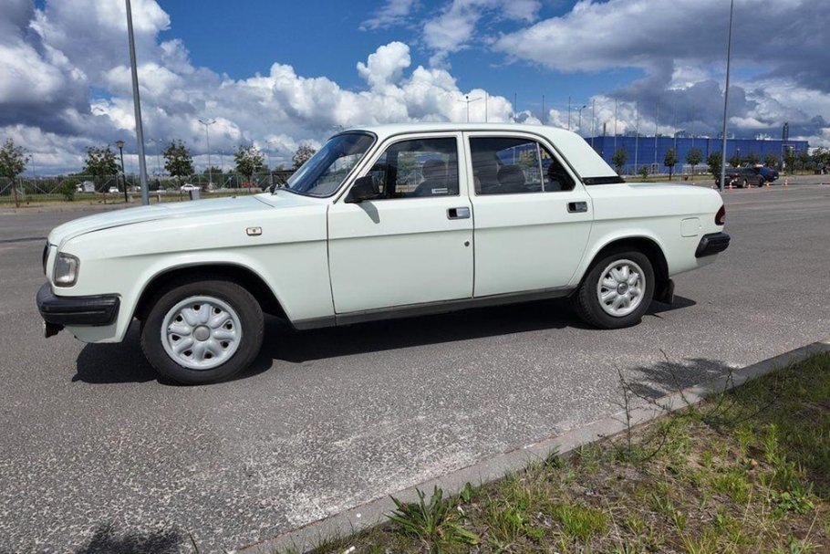    Как рассказал владелец автомобиля, машина сохранила свой первоначальный вид и состояние