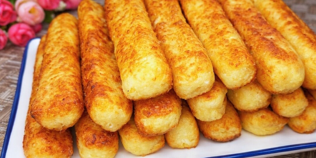 Если дома есть творог готовлю эту вкуснятину за 10 минут вместо сырников. Просто, быстро и вкусно!