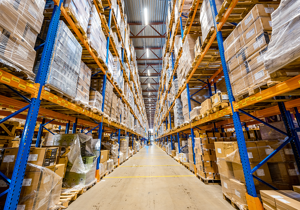 IEK GROUP: от завода до клиента в кратчайшие сроки
