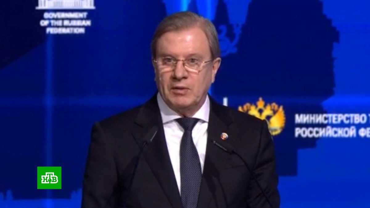    Савельев назвал арктический коридор главной альтернативой южным морским путям