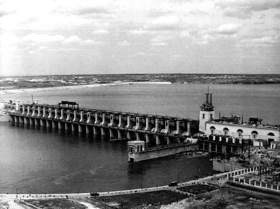 Фото из интернета. Цимлянская ГЭС