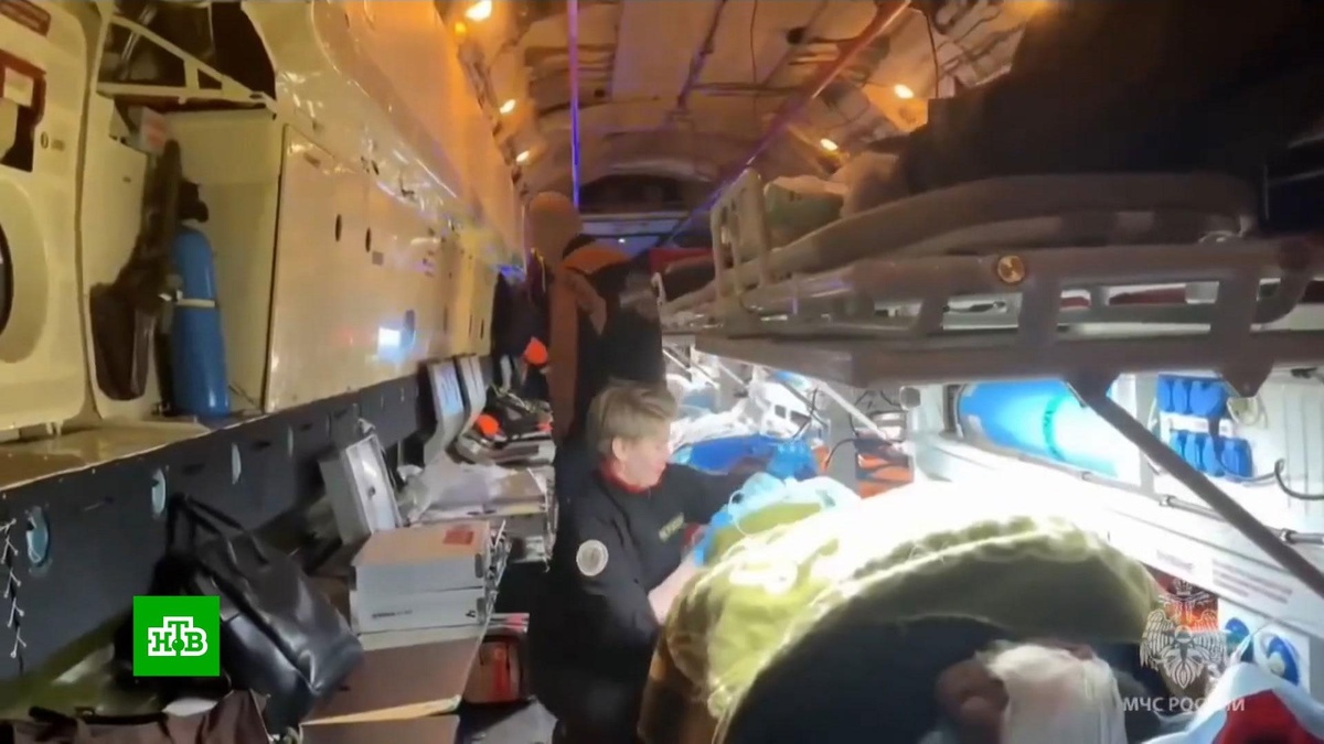    Пострадавших при пожаре на заводе в Нижнекамске доставили в Москву