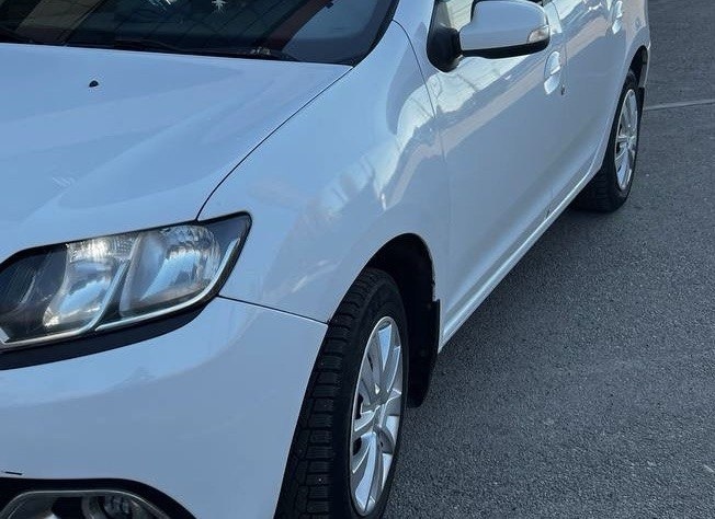     Курянин лишился 2,5 миллиона рублей при заказе автомобиля из-за границы