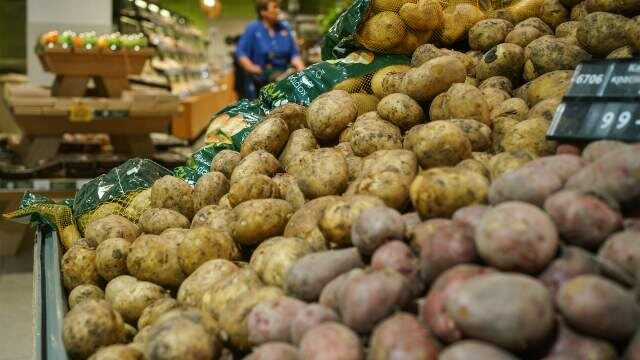 Какой картофель опасен для здоровья? Как отличить полезные клубни от вредных