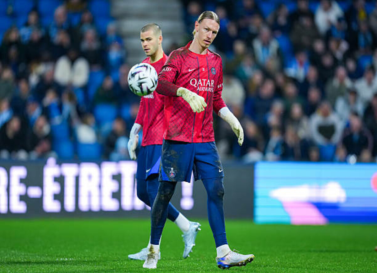     Бывший футболист «ПСЖ» Ротен: Сафонов не просто оказался сильнее Шевалье, но и сумел прибавить