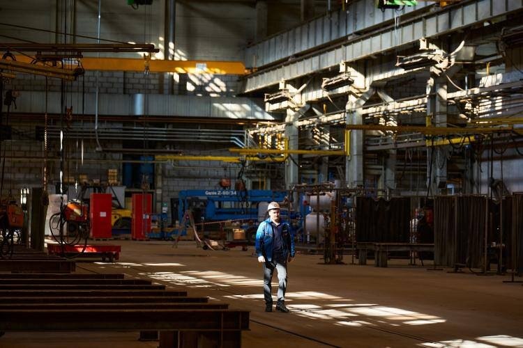    Цифровая буровая установка оснащена интеллектуальной системой противостолкновения. Она ускоряет процессы и минимизирует аварийность на производстве. Источник: Телеграм-канал ООО «Кенера».