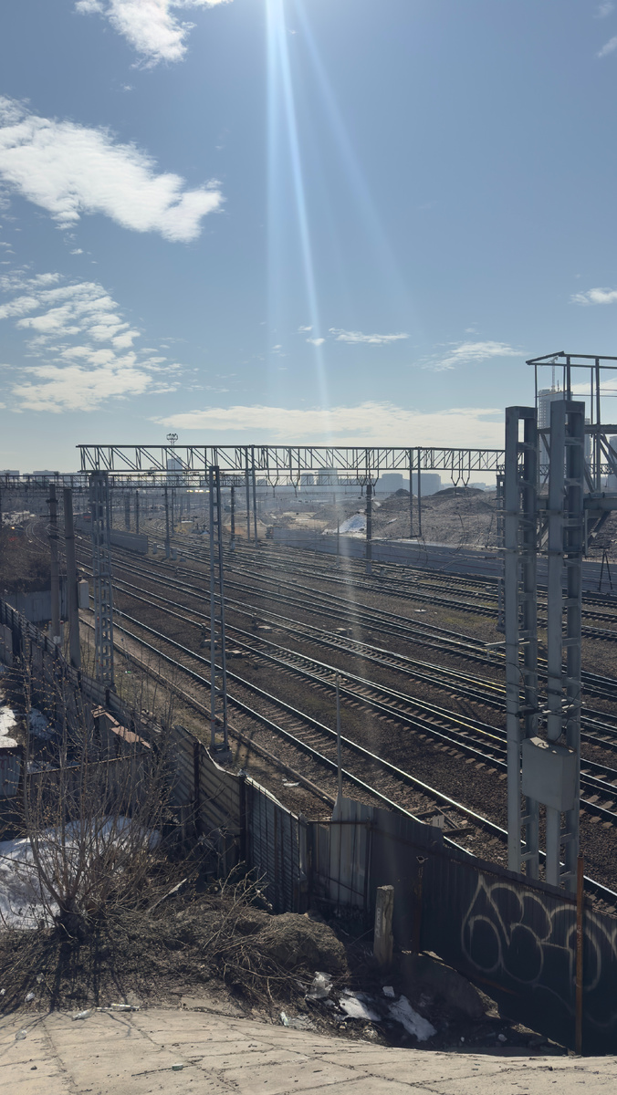 ж/д пути Павелецкого направления рядом с ЖК «Эра»