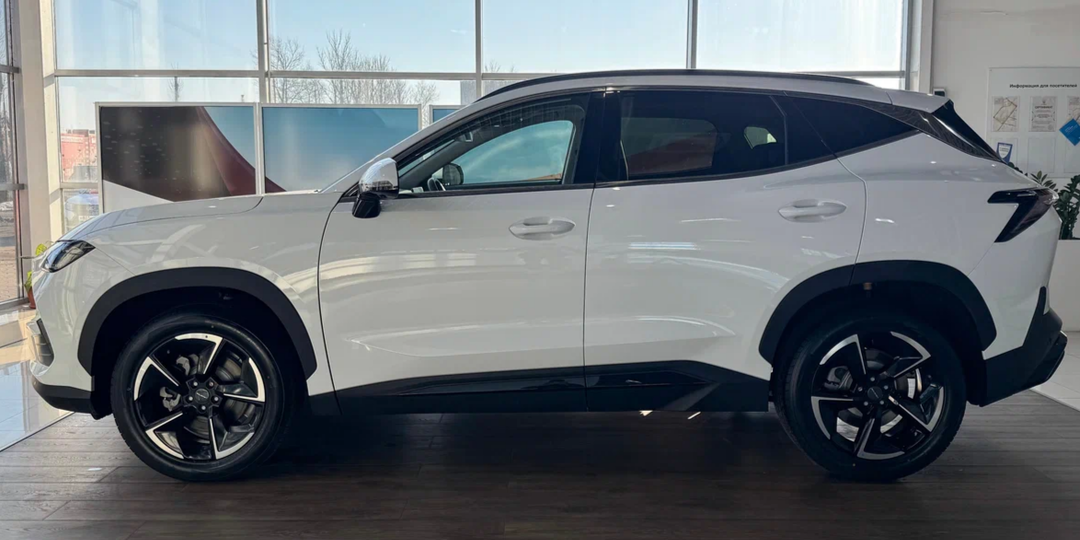 У Tenet T7 появился конкурент, 2WD или 4WD, РКПП или АКПП. Chery запустили продажи кроссовера Soueast S06 в России