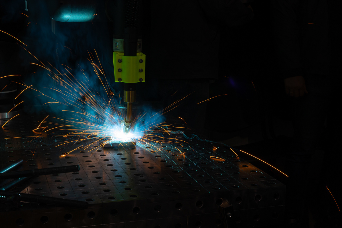 Губернатор Глеб Никитин рассказал о привлечении 78 млрд рублей поддержки, запуске оперштаба и планах на 2026 год.  Фото: ФедералПресс / Иван Кабанов