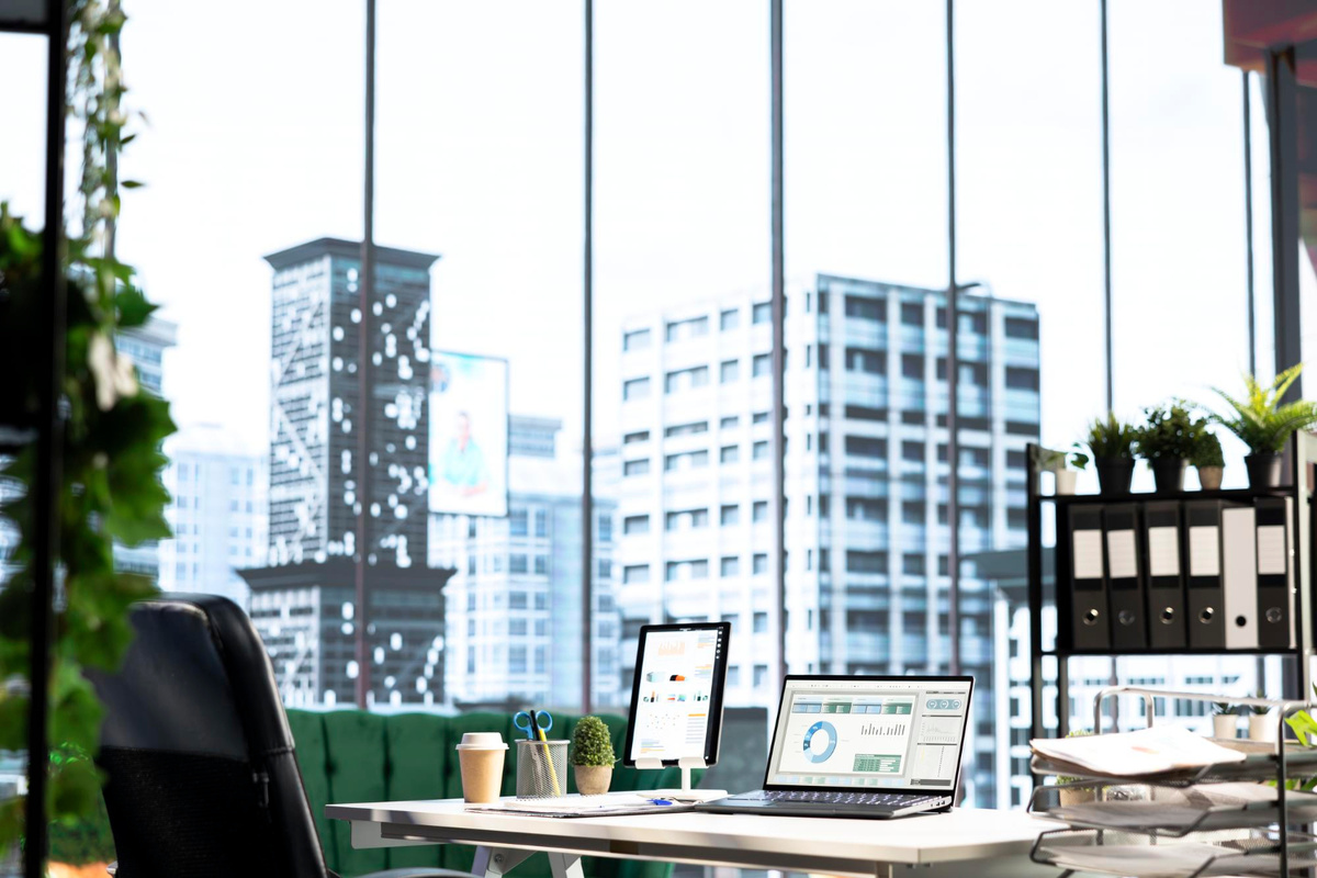 фото: freepik.com/DC Studio  📷
