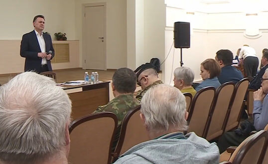     Сергей Верещагин провёл встречу с жителями Железнодорожного района Красноярска