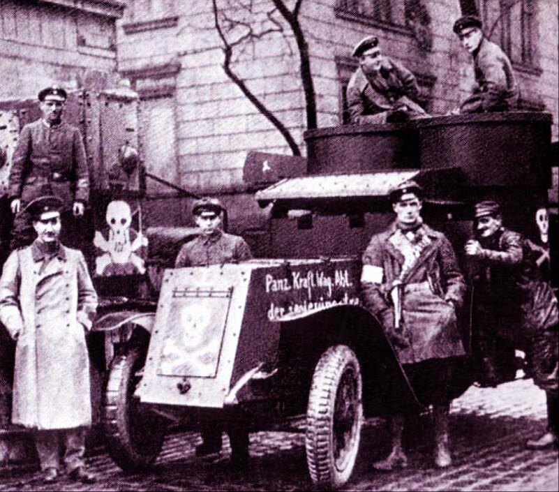 Участники подавления Спартаковского восстания в Берлине в 1919.