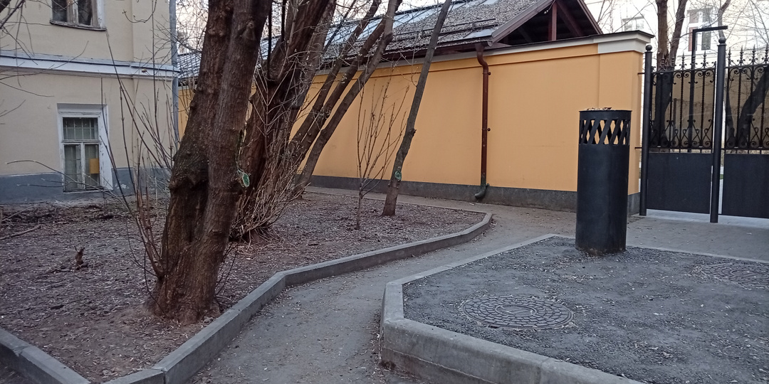 Секретики одного московского двора