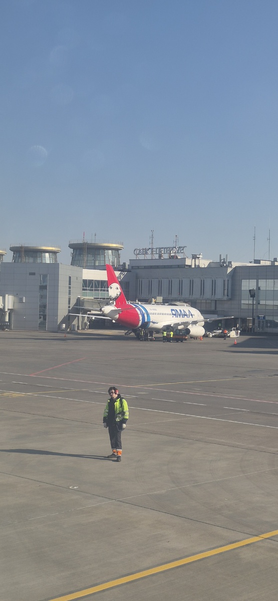 В ожидании вылета в Петербурге