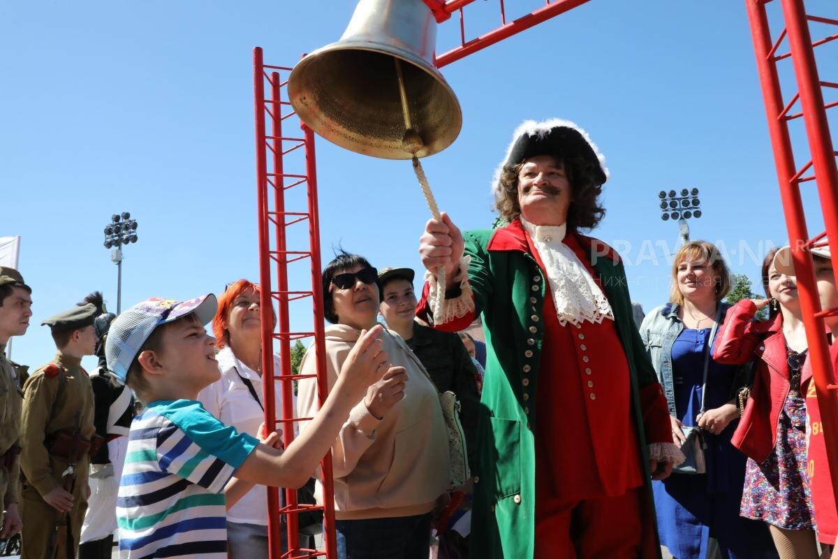    Традиция праздновать День смеха в России пришла из Европы благодаря Петру I