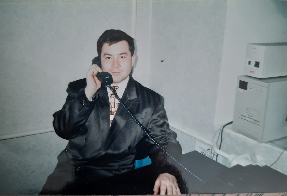 Юмагулов Ильшат, Пенсионный фонд Кубышка, вложил 7 ваучеров в Газпром, работает в недвижимости, 1994 год, ждет дивидендов (не дождался, кстати)