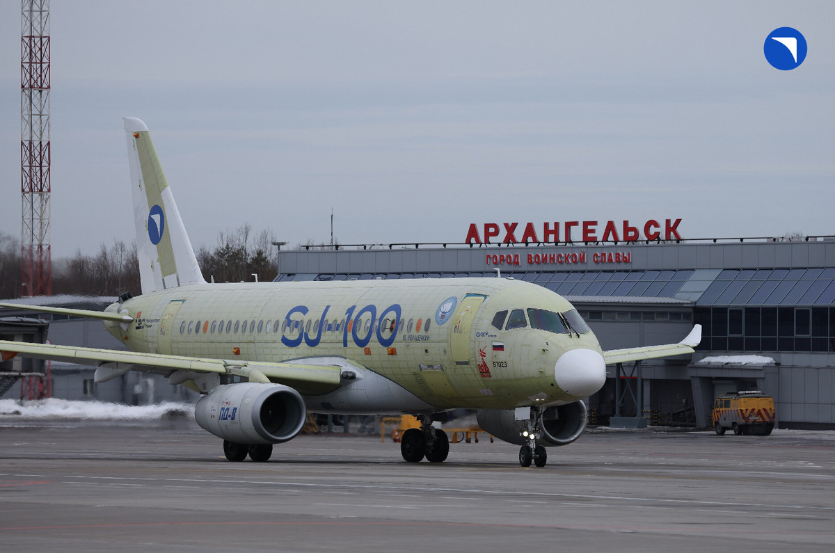    Опытные самолеты МС-21 и SJ-100 уже прибыли к месту базирования в подмосковный Жуковский, где продолжат выполнение полетов по основной программе сертификационных летных испытаний. Ил-114 также завершил проверки в Архангельске и готовится к возвращению. Источник: официальный сайт Объединенной авиастроительной корпорации (ОАК).