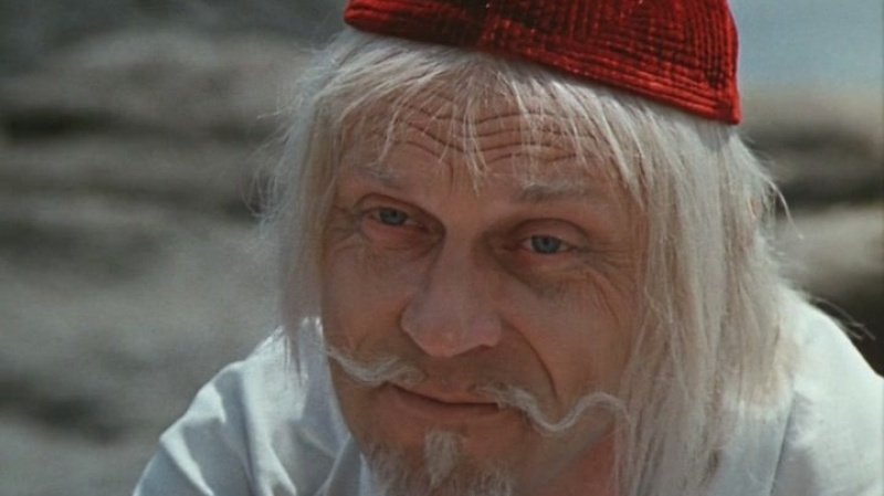 «Я хамелеон — и считаю это своим преимуществом»: как актёр Эрнст Романов скитался по театрам и почему соглашался даже на плохие роли