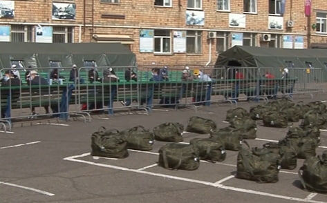     Новобранцев Красноярского края начали отправлять на срочную военную службу