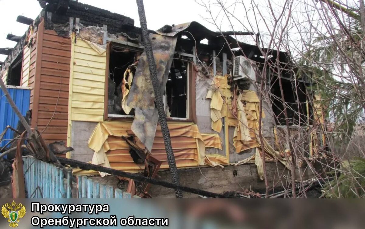    Пытался заживо сжечь тестя-инвалида, но помешала жена: В Оренбургской области будут судить жителя села