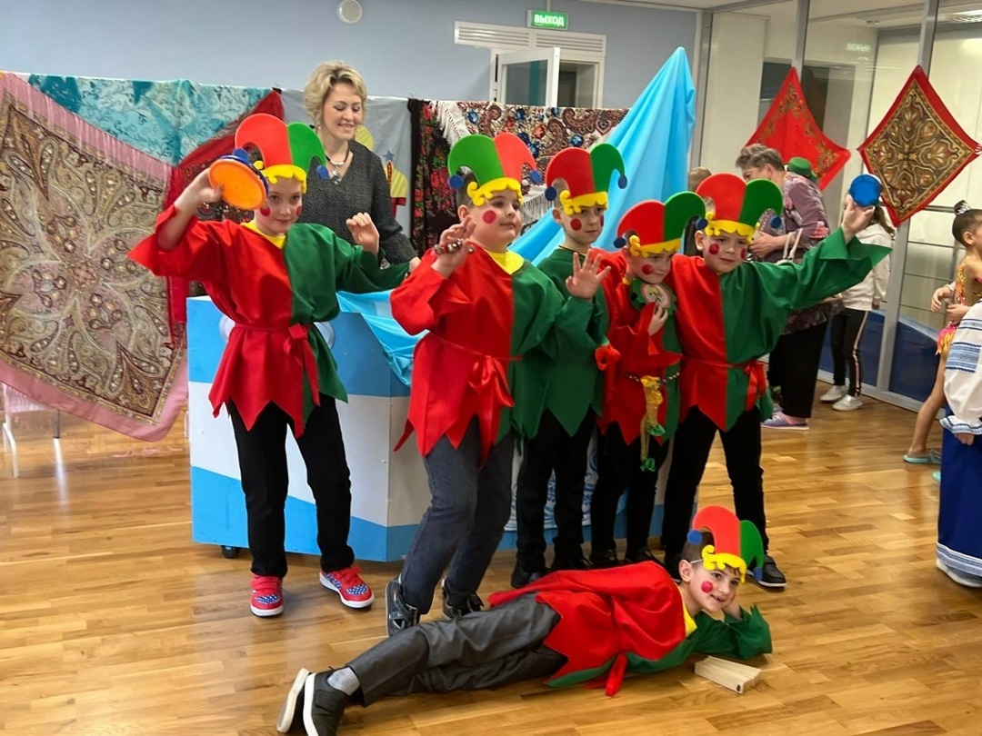 Театральная студия «Маленькие звезды»