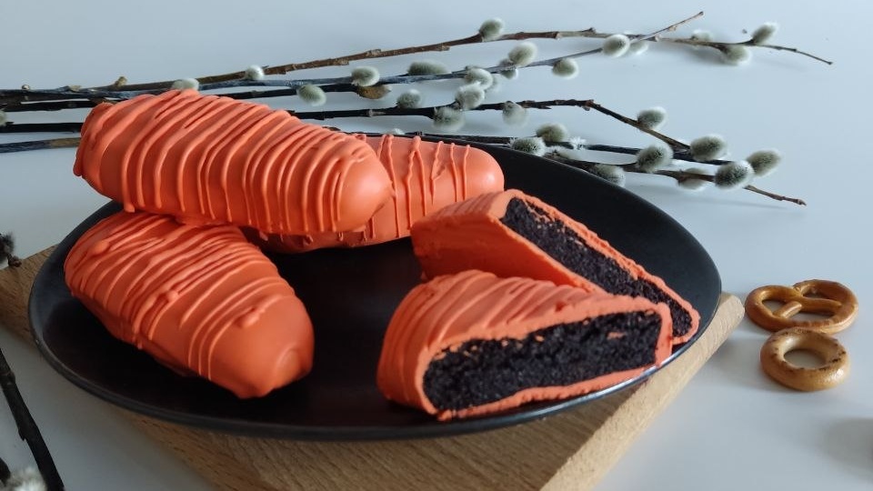 Пироженое морковка