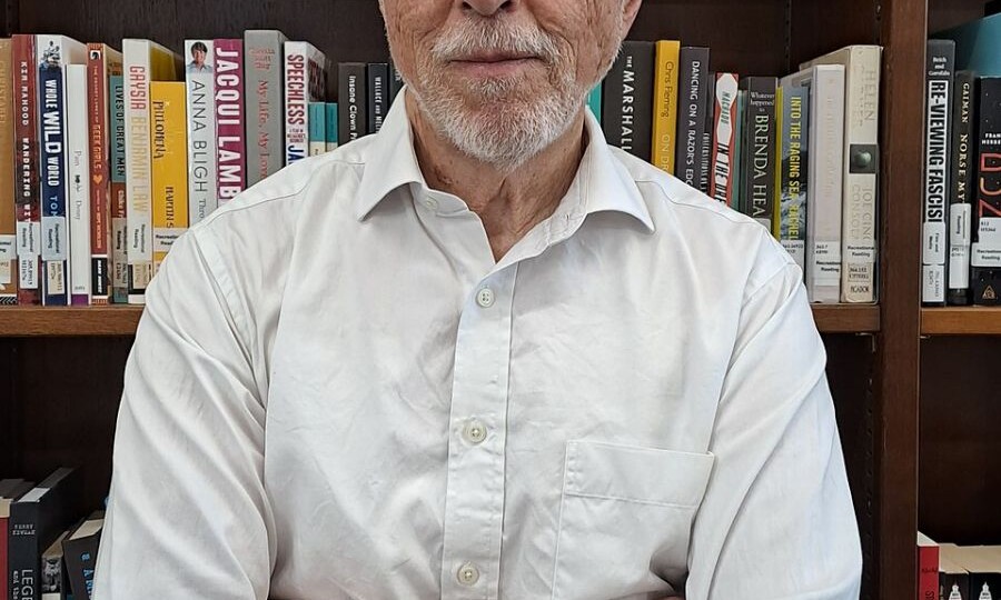 Призрак на двоих. Роман «Осень в Петербурге»