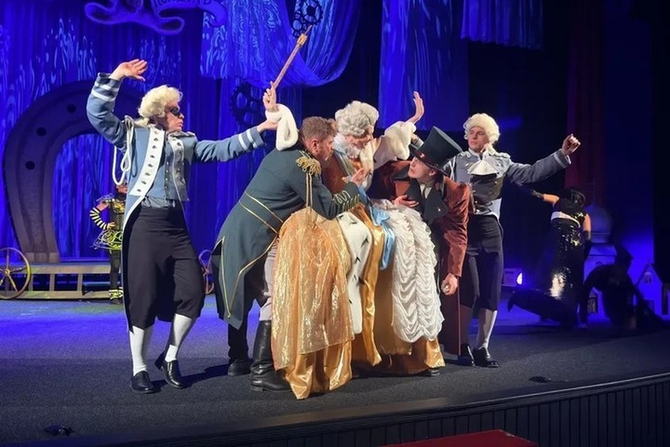    Спектакль «Русский секрет» по повести Лескова «Левша» показали в Ставрополе. Фото: Ставропольский театр драмы