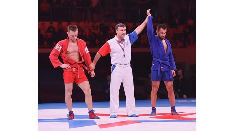    Денис Пастернак – серебряный призер