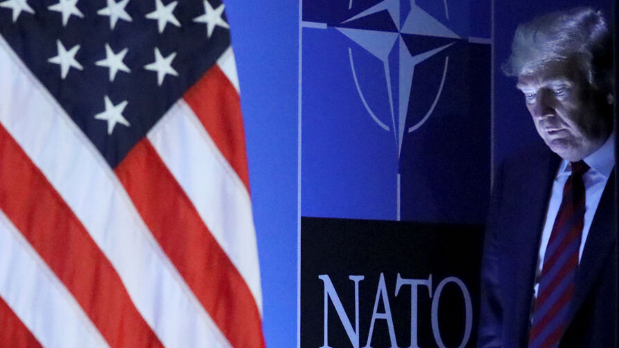 Президент США Дональд Трамп во время саммита НАТО в Брюсселе, 12 июля 2018 года / Reinhard Krause/Reuters   📷