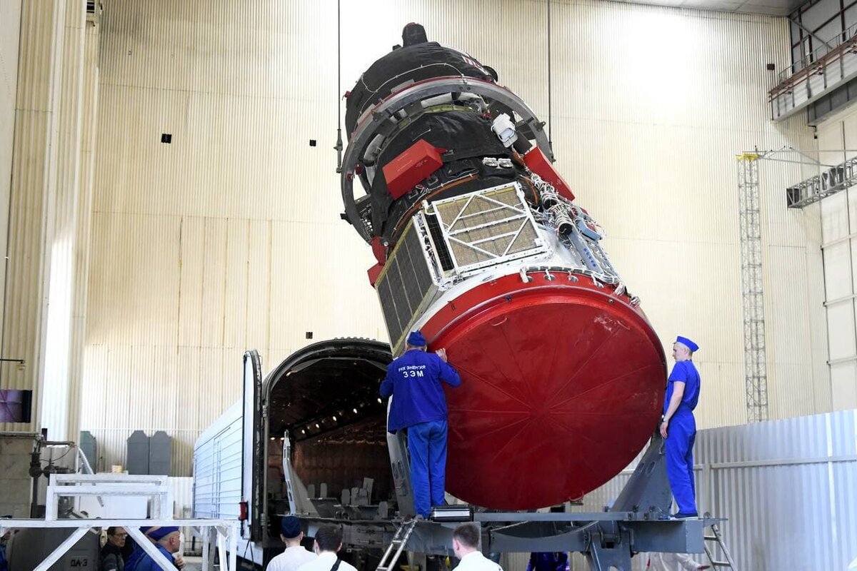     Погрузка «Прогресс МС-35»