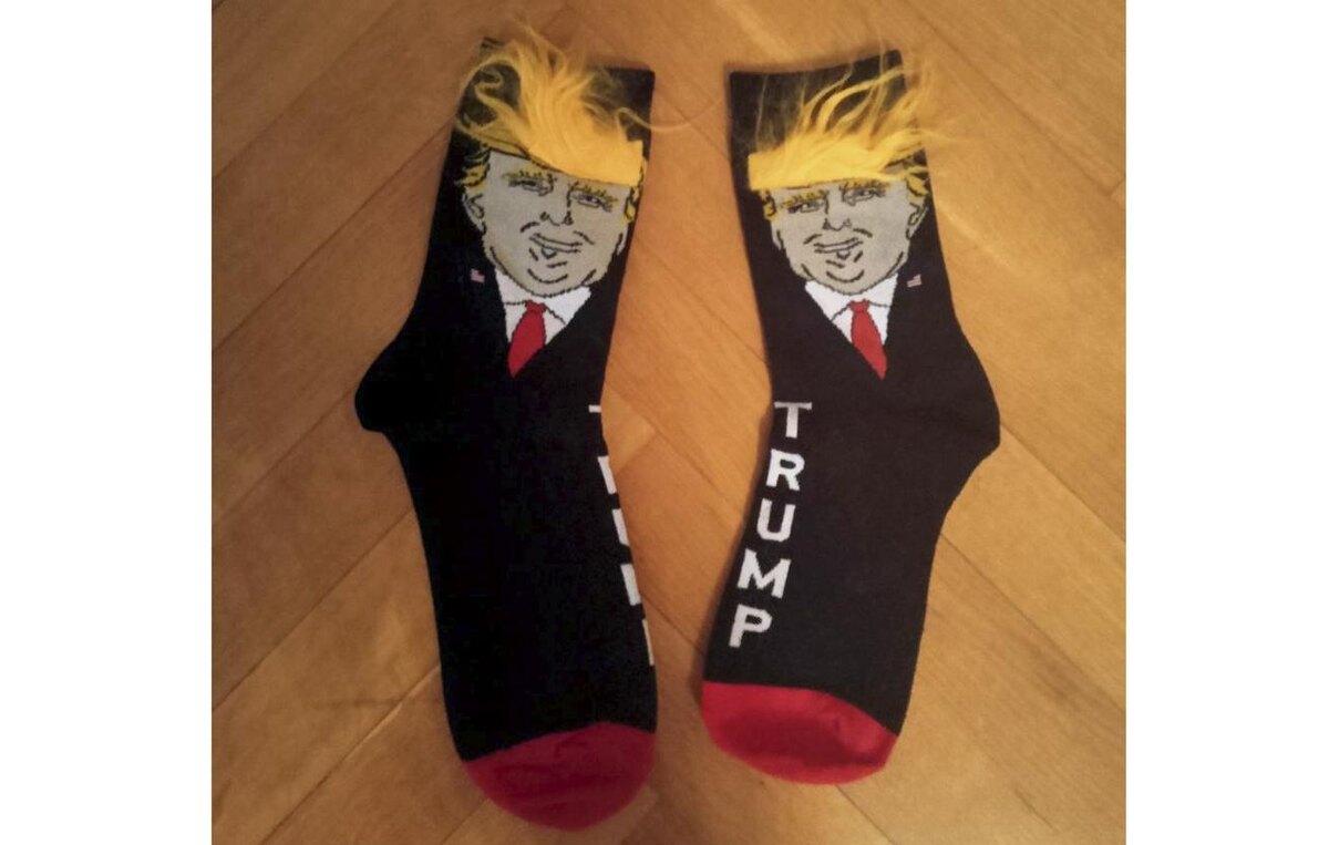 Те самые носки. И Добби тут не причем. Тут уважение к российскому законодательству. Только специалистов, кто может это понять, в нашей стране мало, увы.