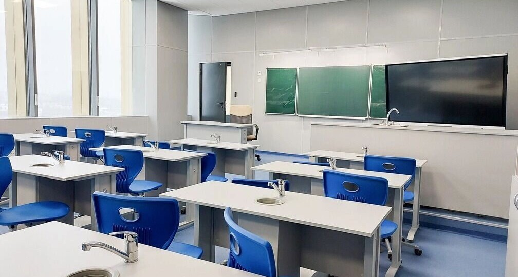 Переезд из-за ремонта: 1,5 тысячи ижевских школьников временно сменят «прописку»