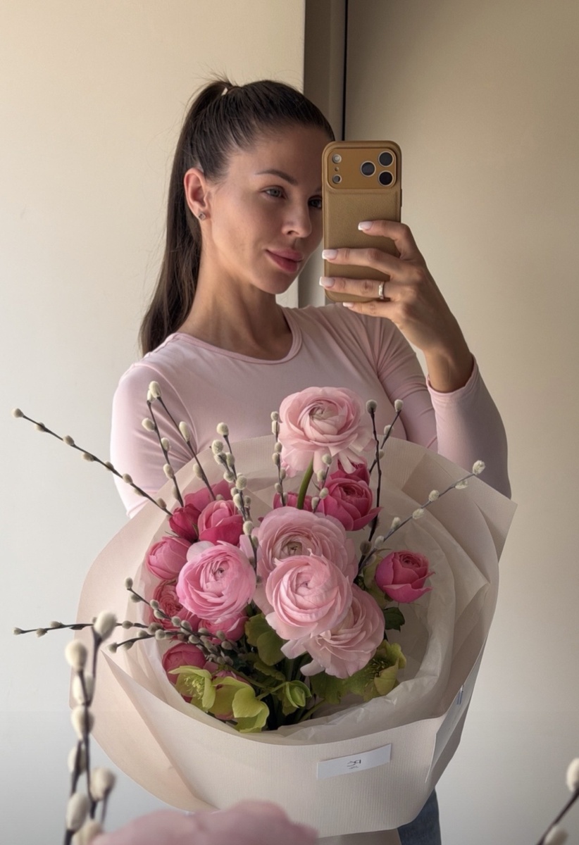 Цвета Цветов: Вербное Воскресение. Эстетика PĆELA в каждом кадре | больше наших работ и заказ доставки цветов на сайте: pcela-flower.ru