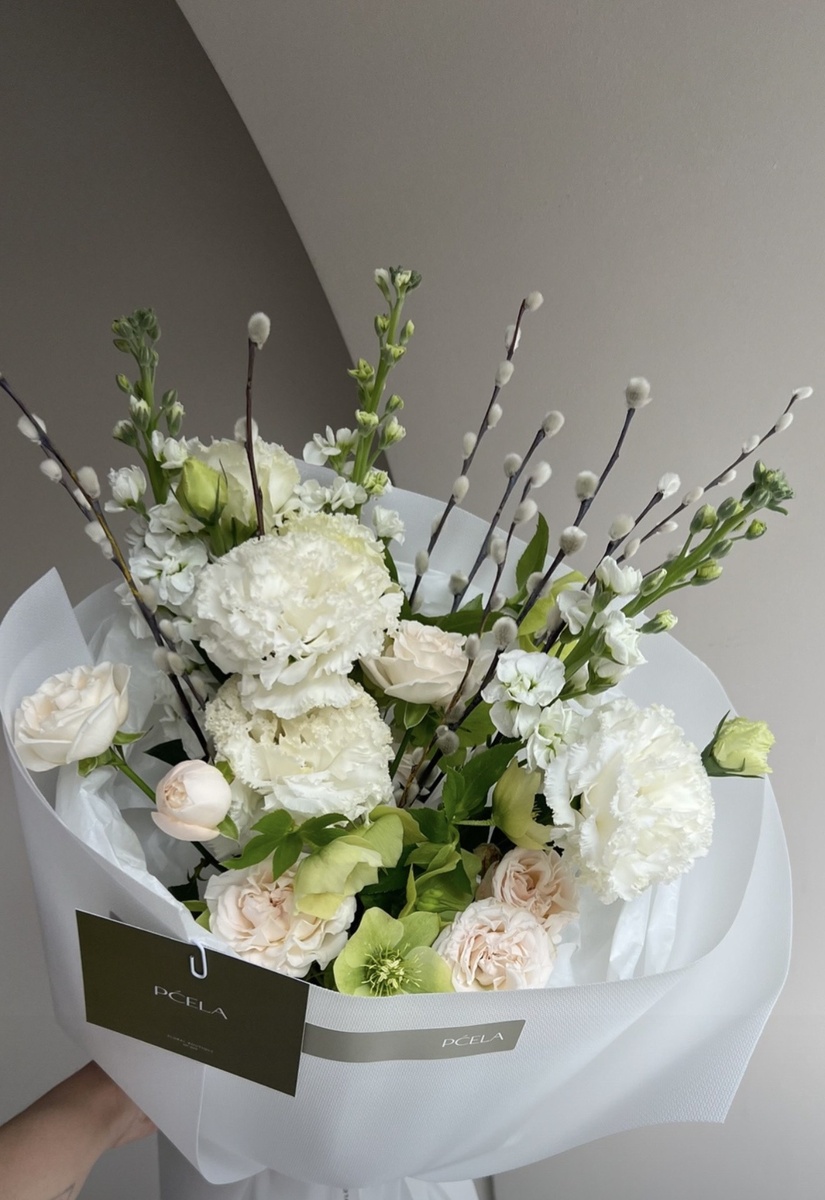 Цвета Цветов: Вербное Воскресение. Эстетика PĆELA в каждом кадре | больше наших работ и заказ доставки цветов на сайте: pcela-flower.ru