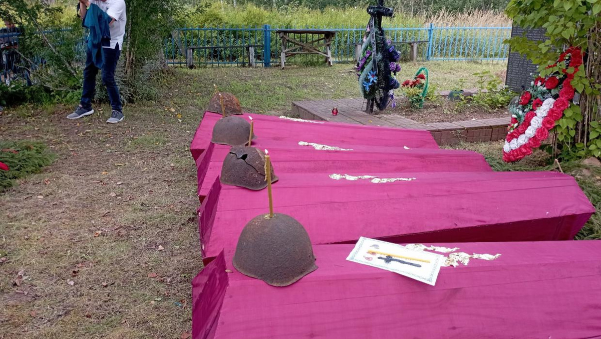 Останки 28 красноармейцев перезахоронили в Невельском районе. Август 2024 года. Фото: газета «Невельский вестник». Фото носит иллюстративный характер