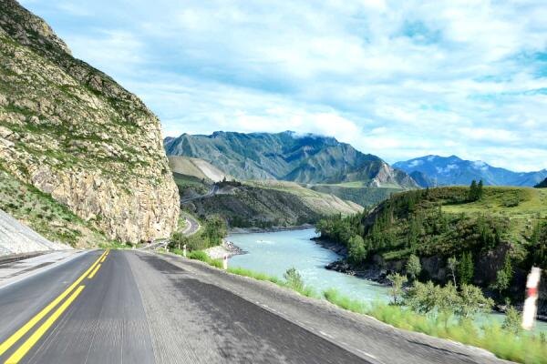 Источник фото: https://www.turistka.ru/altai/info.php?ob=1368 