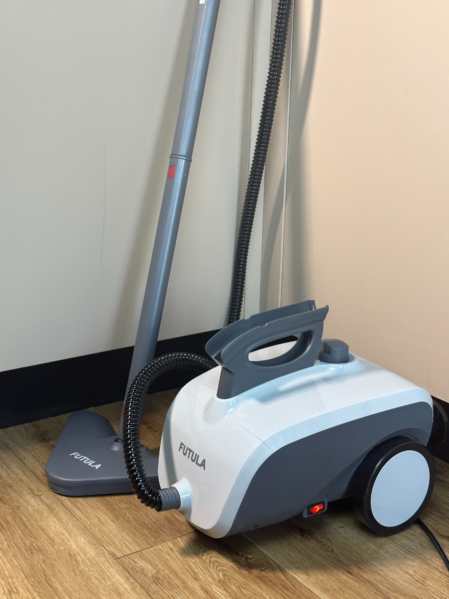 Пароочиститель Futula SC4