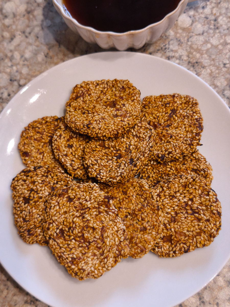 Хрустящее кунжутное печенье без сахара