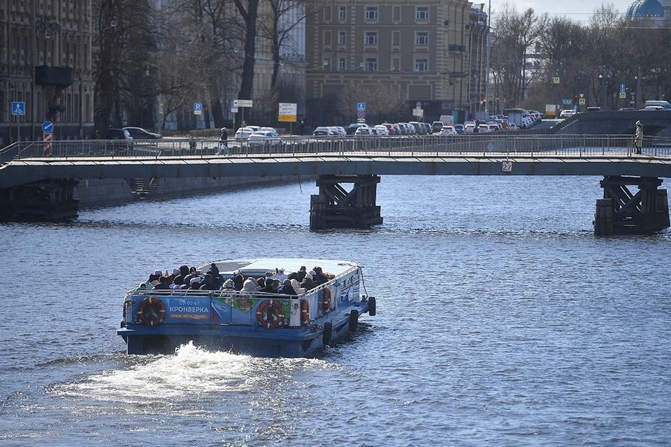    Открытие водных путей для судов запланировали на 8 часов утра. Алексей БУЛАТОВ