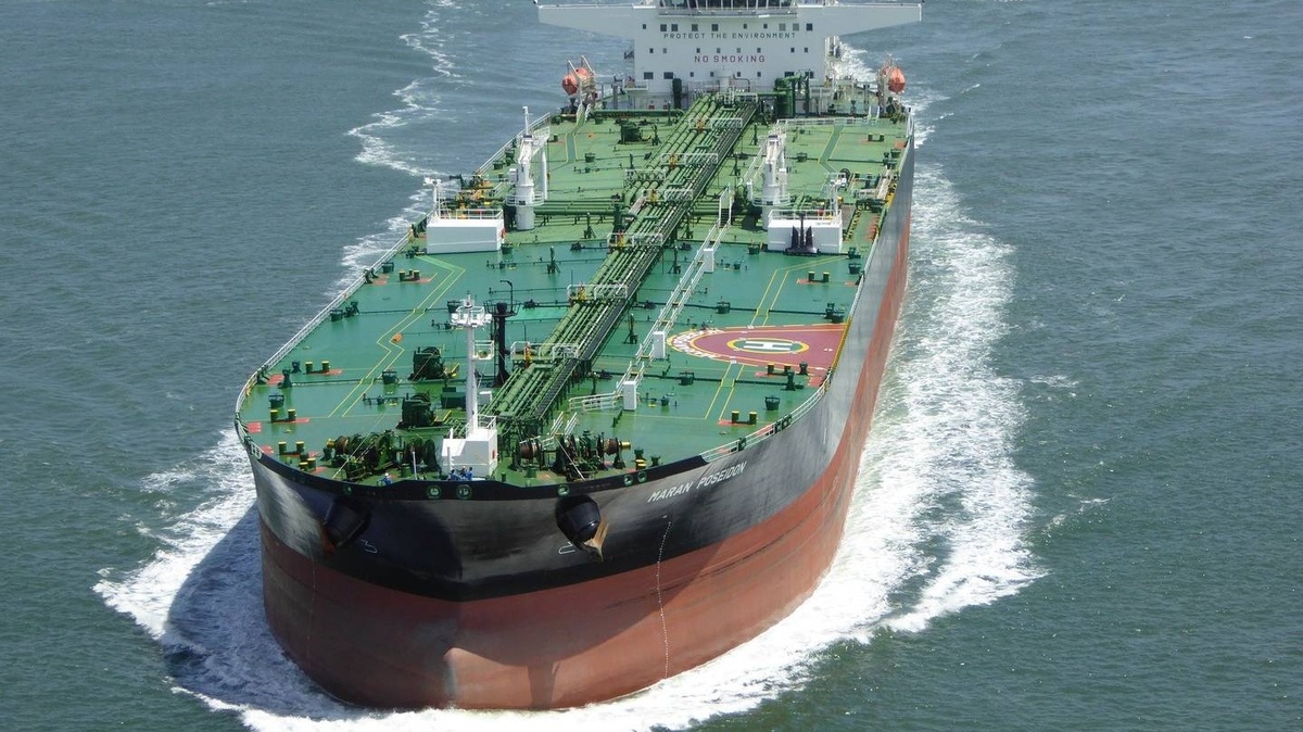     Нефтеналивной танкер   
(cc) GTraschuetz